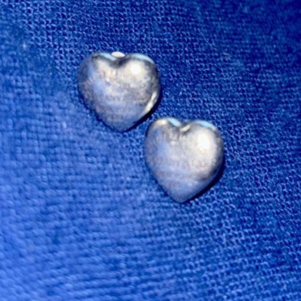 Tiffany & Co Full Heart Sterling 925 Silver Stud Return Earrings Authentic $900